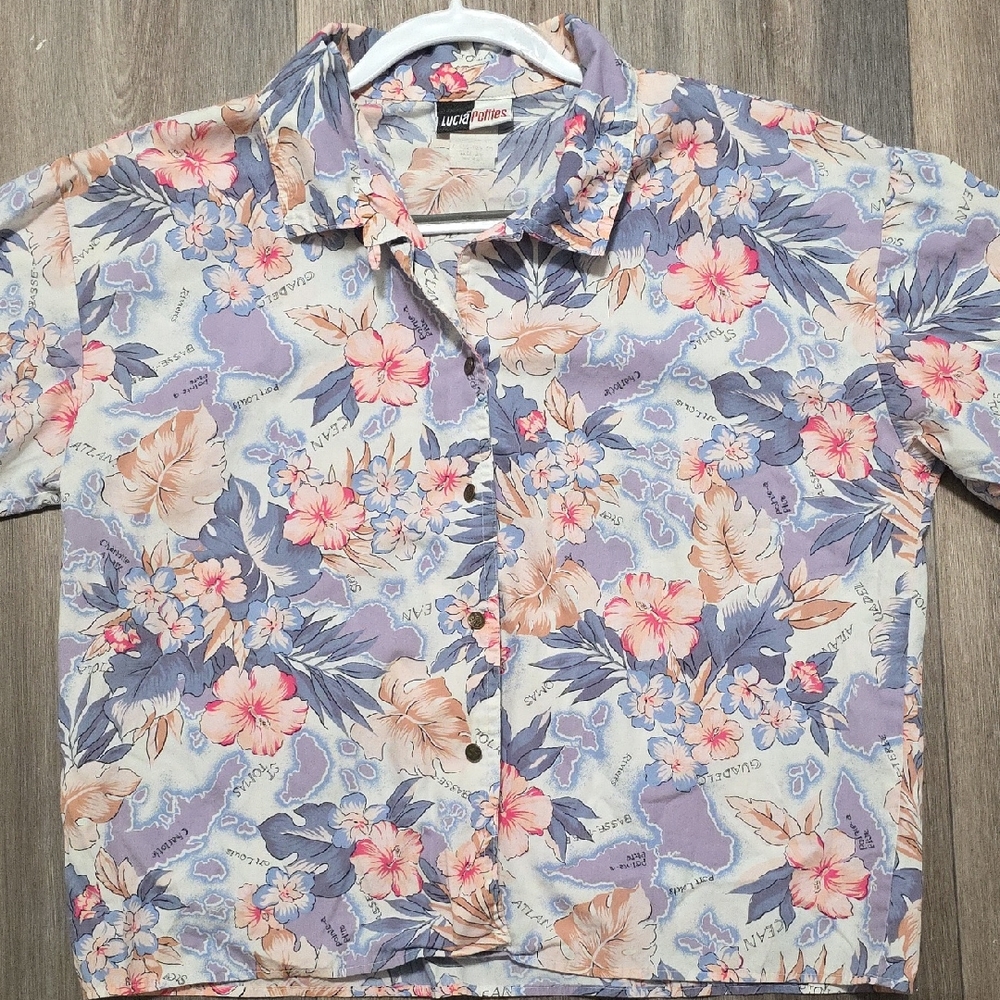 Lucia Petites Vintage Floral Short Sleeve Blouse